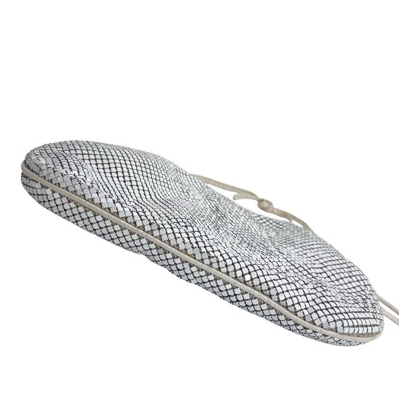 Vintage White Metal Mesh Clutch Purse - Picture 9 of 15